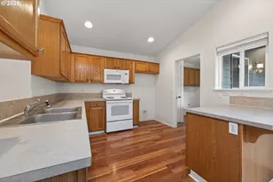 20510 NE Shore View Dr, Fairview, OR 97024 - Photo 20