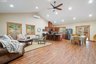 303 S Marine St, Rockaway Beach, OR 97136 - Photo 8