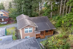 303 S Marine St, Rockaway Beach, OR 97136 - Photo 34