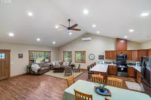 303 S Marine St, Rockaway Beach, OR 97136 - Photo 10