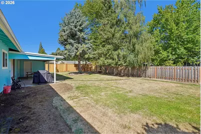 1913 SE Pine St, Hillsboro, OR 97123 - Photo 28