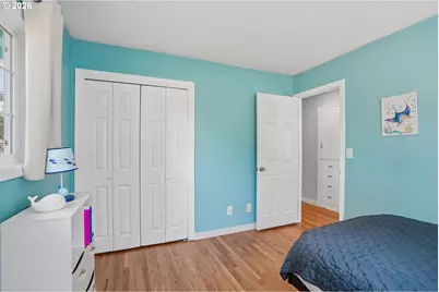 1913 SE Pine St, Hillsboro, OR 97123 - Photo 22