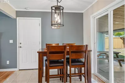 1913 SE Pine St, Hillsboro, OR 97123 - Photo 12