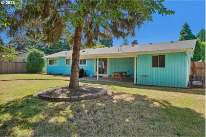 1913 SE Pine St, Hillsboro, OR 97123 - Photo 32
