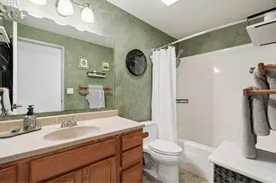 10250 SW Bryton Ct, Wilsonville, OR 97070 - Photo 24