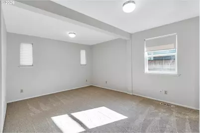 1208 W McLoughlin Blvd, Vancouver, WA 98660 - Photo 16