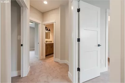 460 SE Haddock Ln, Hillsboro, OR 97123 - Photo 30