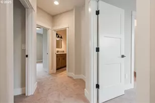 460 SE Haddock Ln, Hillsboro, OR 97123 - Photo 30