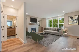 460 SE Haddock Ln, Hillsboro, OR 97123 - Photo 2