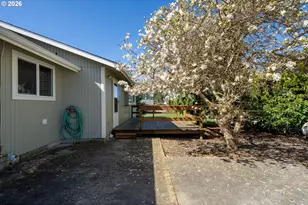 1233 Nehalem Ave, Rockaway Beach, OR 97136 - Photo 32