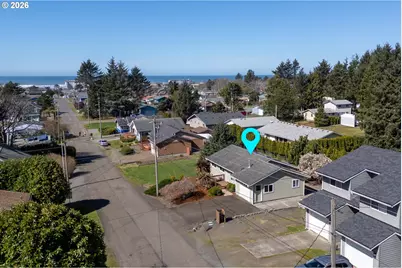 1233 Nehalem Ave, Rockaway Beach, OR 97136 - Photo 2