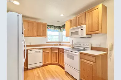 26534 Chieftain Dr, Rockaway Beach, OR 97136 - Photo 6