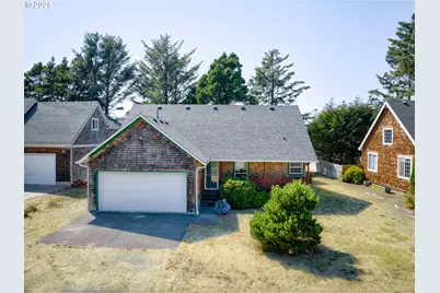 26534 Chieftain Dr, Rockaway Beach, OR 97136 - Photo 2