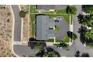 1926 NE Sams Loop, Bend, OR 97701 - Photo 2