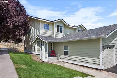 1926 NE Sams Loop, Bend, OR 97701 - Photo 6