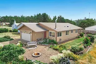 2413 NW Bayshore Loop, Waldport, OR 97394 - Photo 28