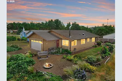 2413 NW Bayshore Loop, Waldport, OR 97394 - Photo 1