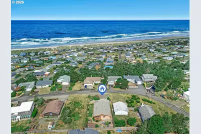 2413 NW Bayshore Loop, Waldport, OR 97394 - Photo 2