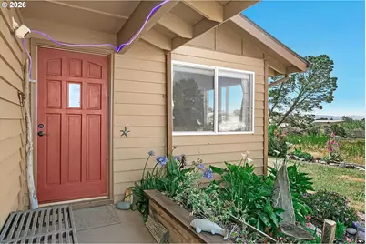 2413 NW Bayshore Loop, Waldport, OR 97394 - Photo 4