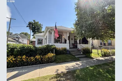 704 Main Ave, La Grande, OR 97850 - Photo 2