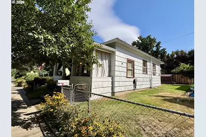 704 Main Ave, La Grande, OR 97850 - Photo 18