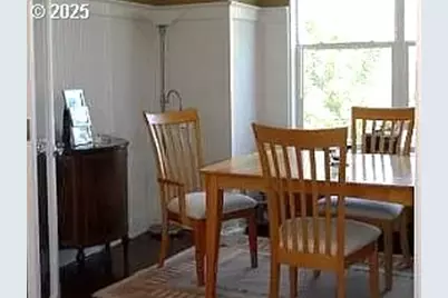 2127 NE Cadbury Ave, Hillsboro, OR 97006 - Photo 8