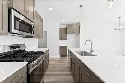 922 Rosebud Ct, Forest Grove, OR 97116 - Photo 14