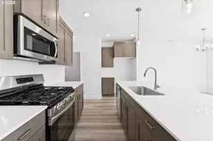 922 Rosebud Ct, Forest Grove, OR 97116 - Photo 14