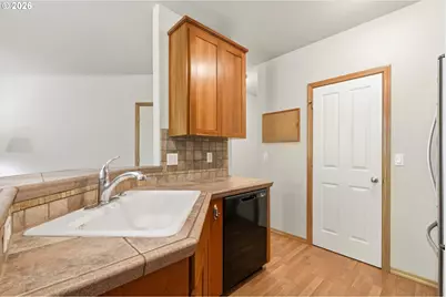 5631 SW Norris Ter, Beaverton, OR 97007 - Photo 14