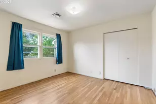 381 NE Wisconsin St, White Salmon, WA 98672 - Photo 18