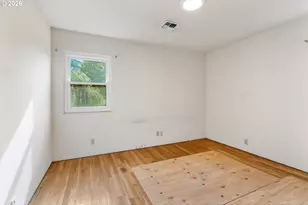381 NE Wisconsin St, White Salmon, WA 98672 - Photo 14