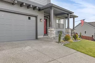 703 E Tanoak Ave, La Center, WA 98629 - Photo 6