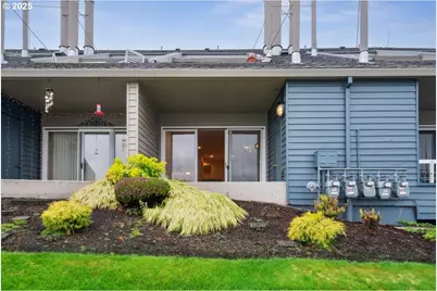 87 N Hayden Bay Dr, Portland, OR 97217 - Photo 22