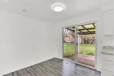 597 SE 13th Ave, Hillsboro, OR 97123 - Photo 10