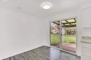 597 SE 13th Ave, Hillsboro, OR 97123 - Photo 10