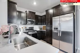 7370 SE Madrone St, Hillsboro, OR 97123 - Photo 2