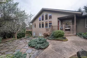 760 SW Range Dr, Waldport, OR 97394 - Photo 2