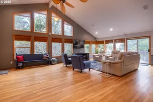 760 SW Range Dr, Waldport, OR 97394 - Photo 8