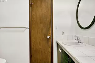 379 SE 34th Ct, Hillsboro, OR 97123 - Photo 22