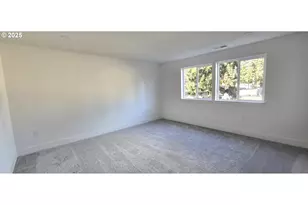 12451 SE Harold St, Portland, OR 97236 - Photo 14