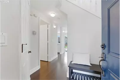 8945 N Calvert Ave, Portland, OR 97217 - Photo 4
