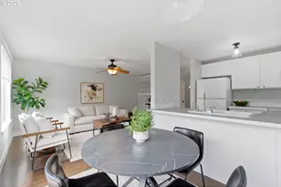 8945 N Calvert Ave, Portland, OR 97217 - Photo 10