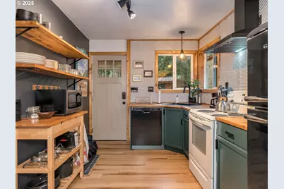 71597 E Minikahda Ave, Rhododendron, OR 97049 - Photo 6