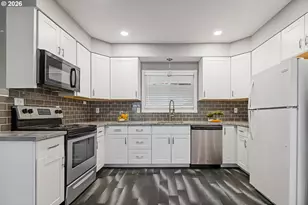 2901 SE 118th Ave, Portland, OR 97266 - Photo 8