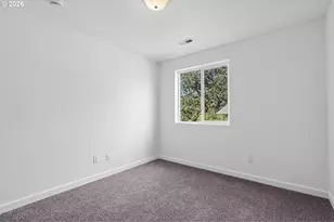 585 SW 207th Ave, Beaverton, OR 97006 - Photo 22