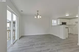 585 SW 207th Ave, Beaverton, OR 97006 - Photo 12