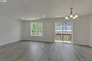 585 SW 207th Ave, Beaverton, OR 97006 - Photo 10