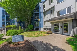 8720 SW Tualatin Rd, Tualatin, OR 97062 - Photo 2