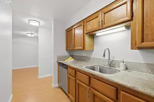 8720 SW Tualatin Rd, Tualatin, OR 97062 - Photo 10