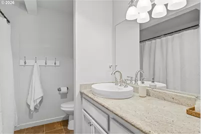 8720 SW Tualatin Rd #303, Tualatin, OR 97062 - Photo 16